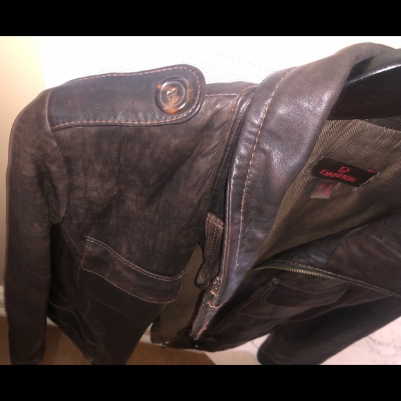 DANIER Woman’s Brown Leather Jacket - Picture 7 of 9